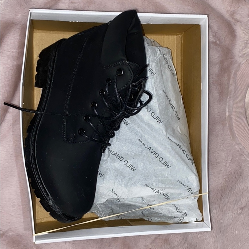 Wild Diva Lounge Black Boots (Brand New)